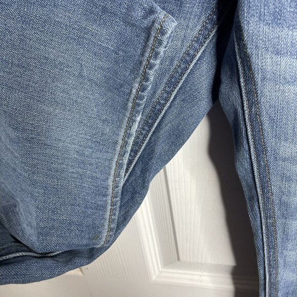 J Crew The Sutton Jeans Mens 35 X 32 Blue Slim Straight Light Wash - Picture 4 of 7